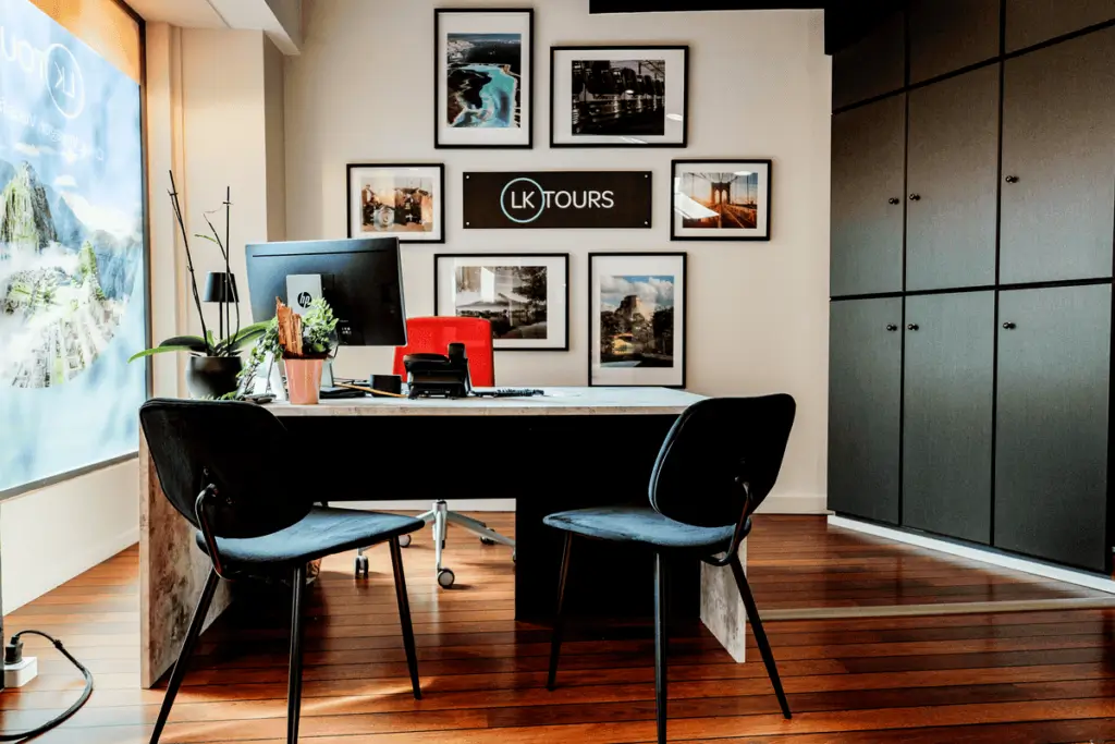 bureau d'une agence de voyage